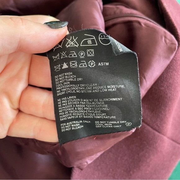 Prada Burgundy Virgin Wool Crew Neck Sleeveless Slim Fit Top Size IT 44 US 8 - Picture 10 of 12